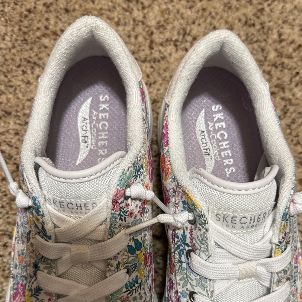 Skechers White Floral Athletic Shoes - Picture 4 of 5